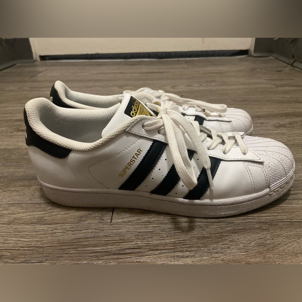 Adidas Superstar Sneakers